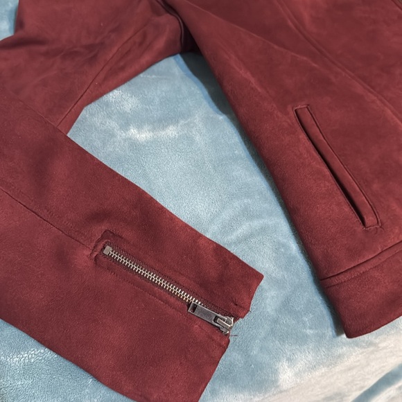 Old Navy Brushed Microfiber Jacket. Large Tall in beautiful burgundy/maroon - Picture 2 of 4